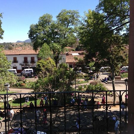 Posada De San Agustin Pátzcuaro Exteriör bild