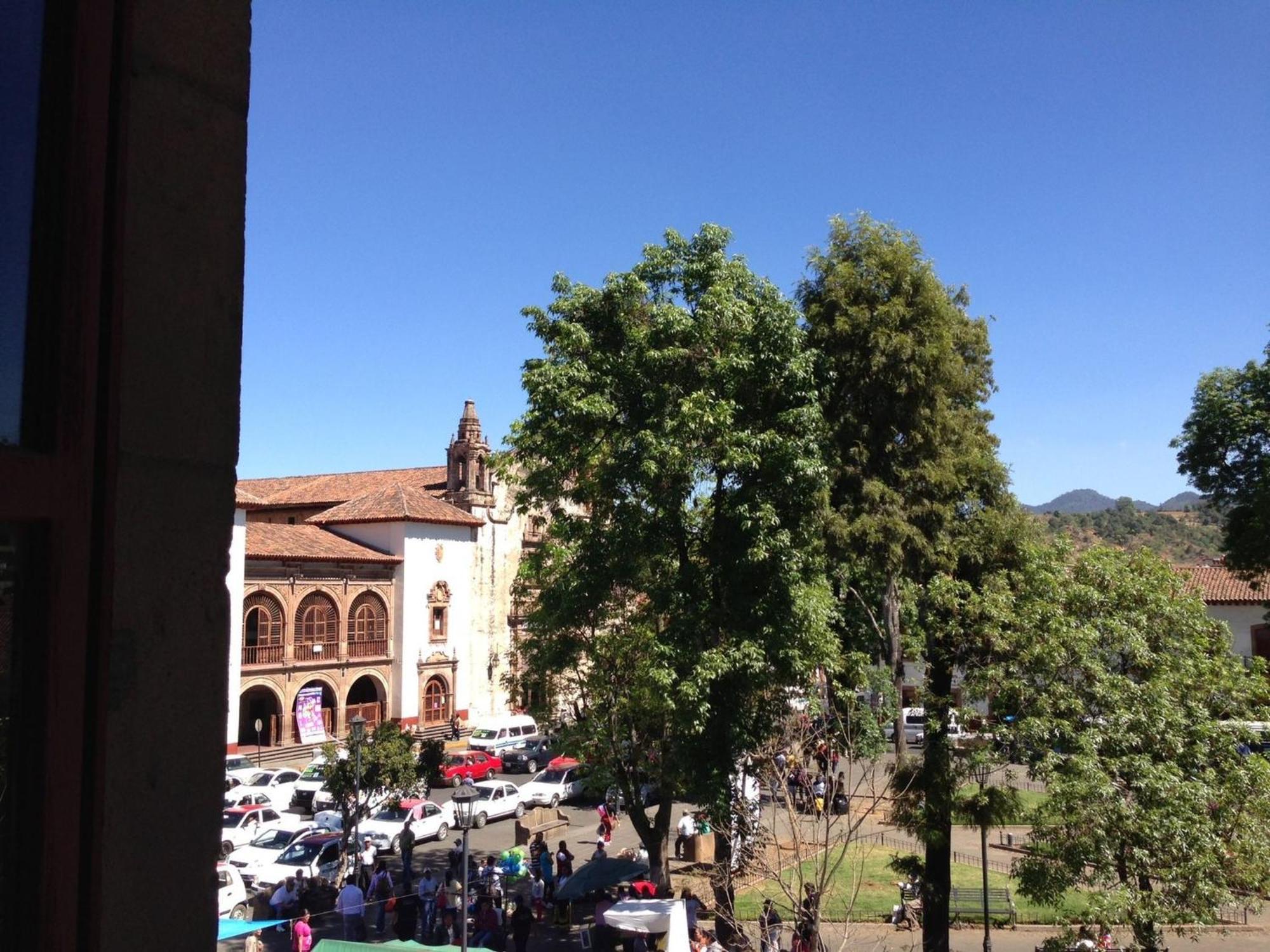 Posada De San Agustin Pátzcuaro Exteriör bild