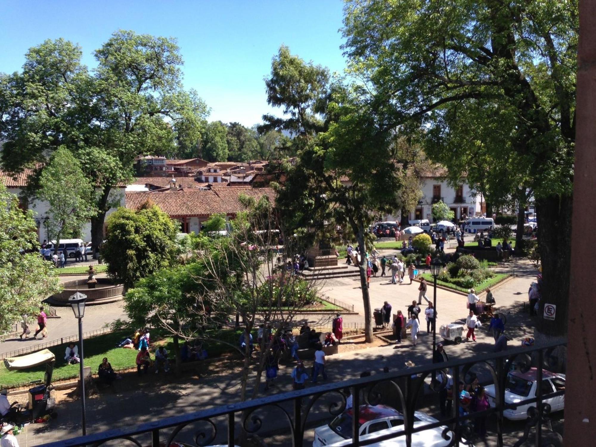 Posada De San Agustin Pátzcuaro Exteriör bild