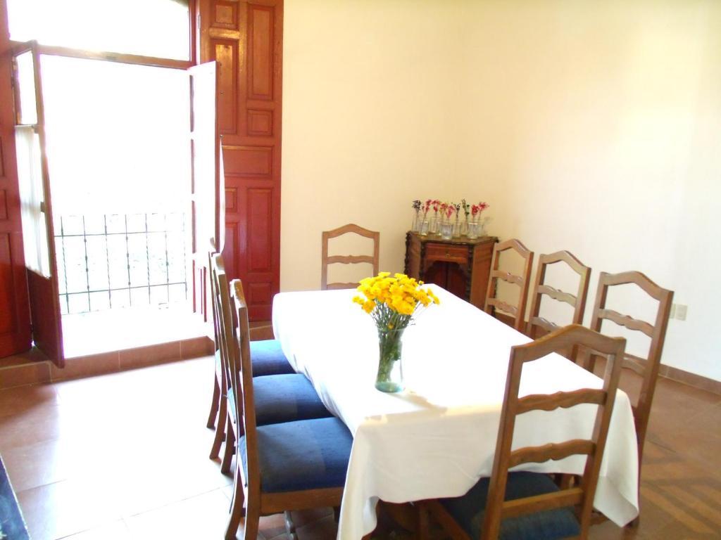 Posada De San Agustin Pátzcuaro Exteriör bild