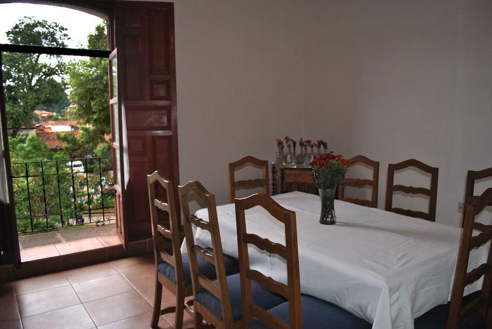 Posada De San Agustin Pátzcuaro Exteriör bild