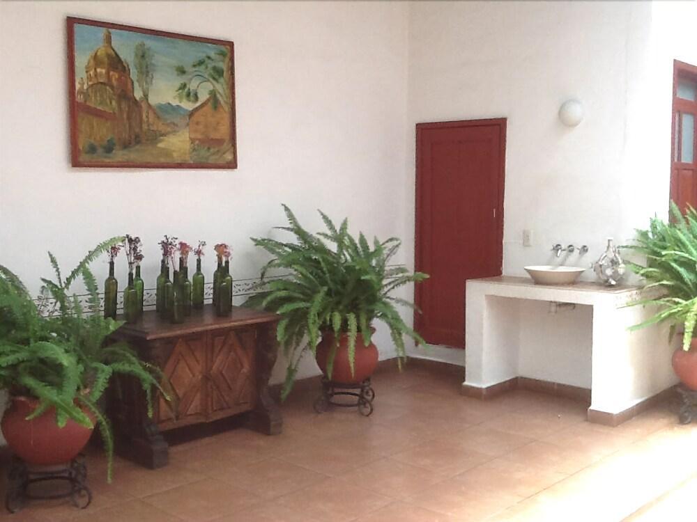 Posada De San Agustin Pátzcuaro Exteriör bild